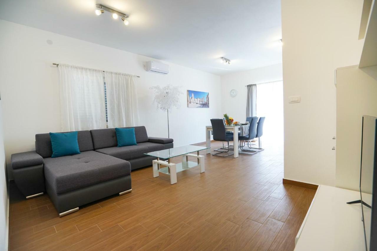 Tj Apartment 2 Zadar Exteriör bild